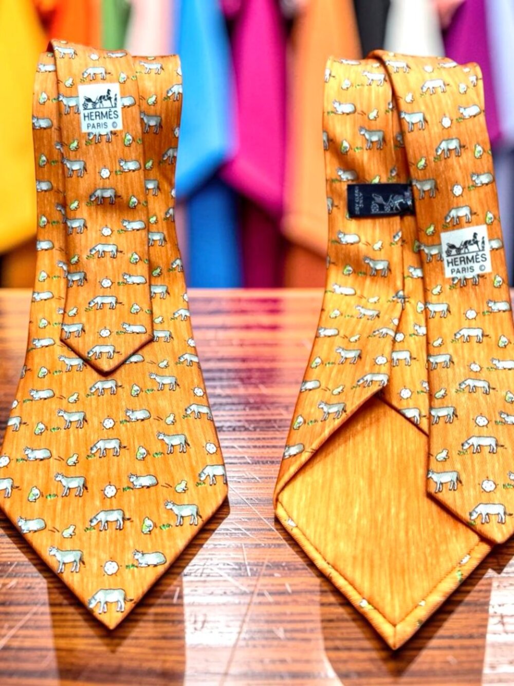Unused Silky  Necktie Hermès Paris 100%  Silk France Made Animals Farm  (4)